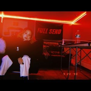 Meet your Posher, Lourdes